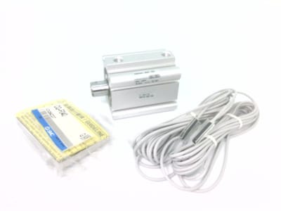 SMC CDQ2F40-30DZ-A93L