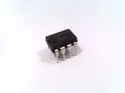 NATIONAL SEMICONDUCTOR LMC7660IN