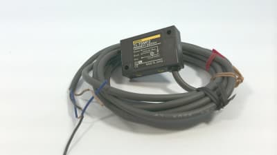 OMRON TLT5MF2-2M