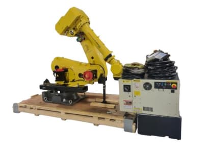 FANUC R-2000IC/210R