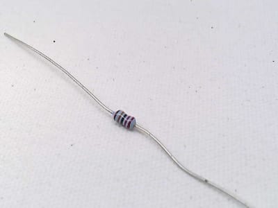 VISHAY RLR05C2203FRB14