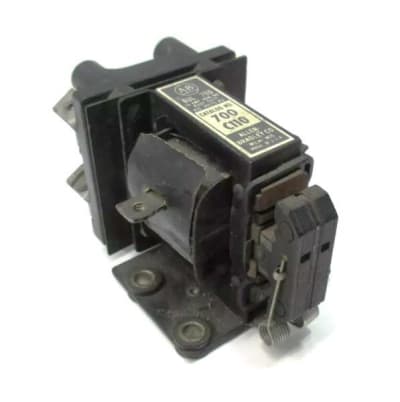 ALLEN BRADLEY 700-C110-208/220VAC