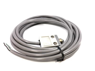 OMRON D4C-2302
