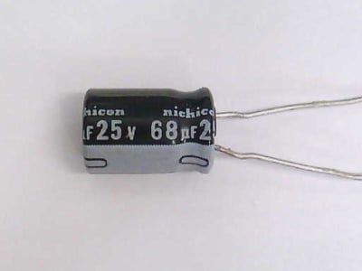 NICHICON UKL1E680MPD1TD