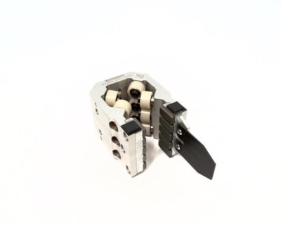 BECKHOFF AT9012-0050-0550