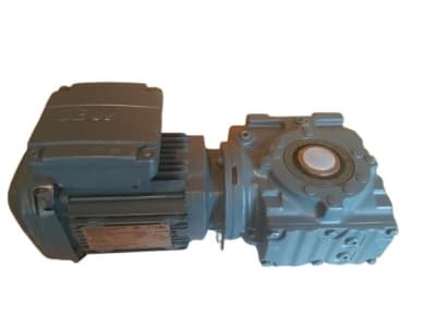 SEW EURODRIVE SA47/T DRS71M4/RI