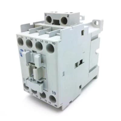 ALLEN BRADLEY 100-C09I10