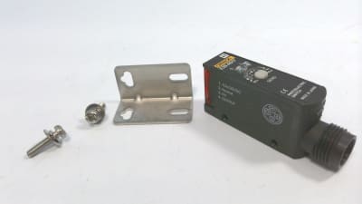 OMRON E3S-AD17