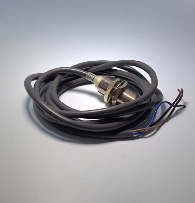 OMRON E2EGX5B2