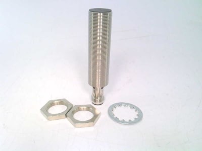 OMRON E2B-M18LS08-M1-B1