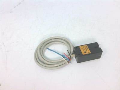 OMRON TL-PP73-1M