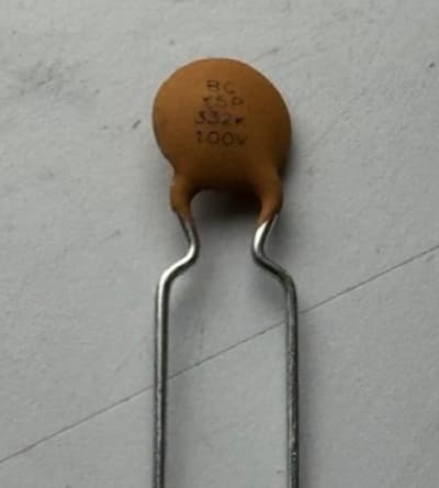 VISHAY D332K29Y5PH63J5R