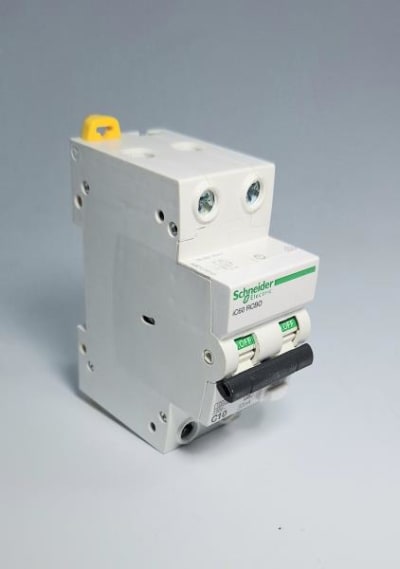 SCHNEIDER ELECTRIC A9D17210