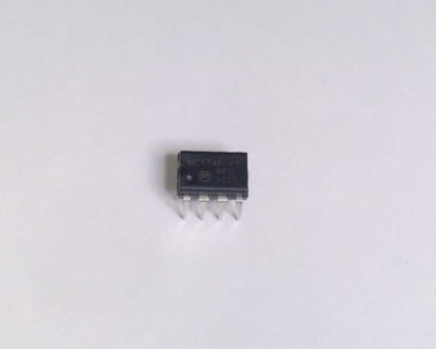 NXP SEMICONDUCTOR MC1748CP1