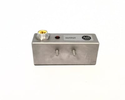 ALLEN BRADLEY 871P-DC29NB140N4