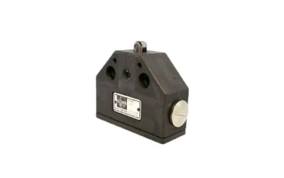 EUCHNER 012136