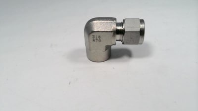 SWAGELOK SS-10M0-8-4