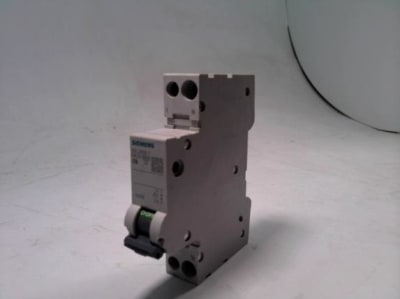 SIEMENS 5SL3006-7