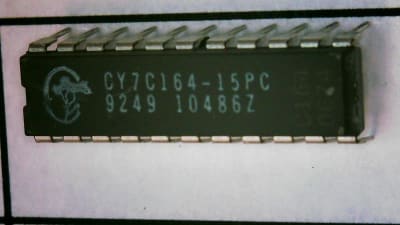 INFINEON CY7C164-15PC