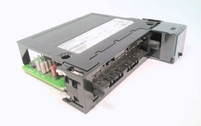 ALLEN BRADLEY 1756-IA16