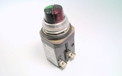 ALLEN BRADLEY 800T-PC216