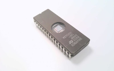 ST MICRO M27C1001-15F1