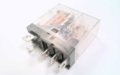 ALLEN BRADLEY 700-HK36Z24-OS