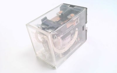 OMRON LY2-24DC