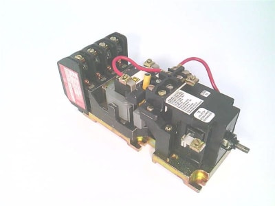 SCHNEIDER ELECTRIC 8903LXO40V04