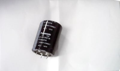 VISHAY MAL209626821E3