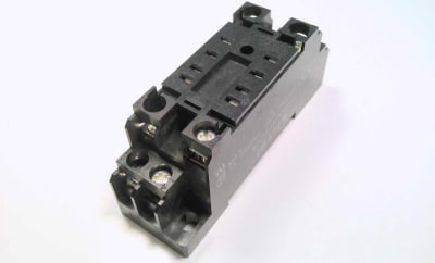 OMRON PYF08A-E