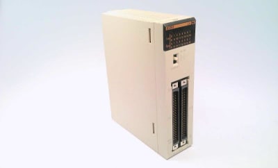 OMRON CS1W-ID261