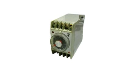 OMRON H2C-F 220 VAC