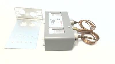 JOHNSON CONTROLS P70NA-1C