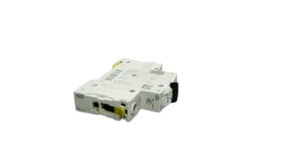 SCHNEIDER ELECTRIC A9F83104