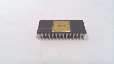 ANALOG DEVICES AD569AD