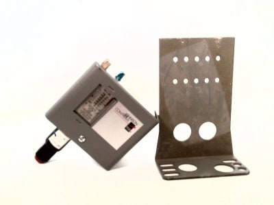 JOHNSON CONTROLS P70AA-119C