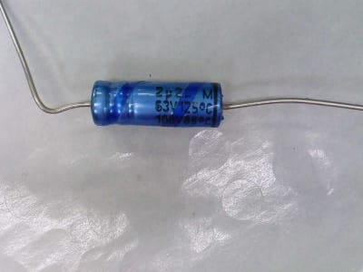 VISHAY MAL211838228E3