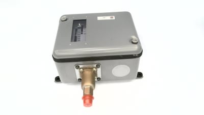 JOHNSON CONTROLS P80ABA-4C