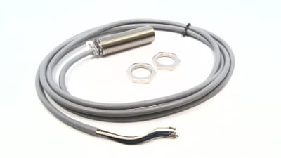 PEPPERL & FUCHS NBB8-18GM60-A2