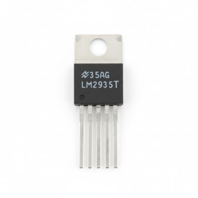 TEXAS INSTRUMENTS SEMI LM2935T