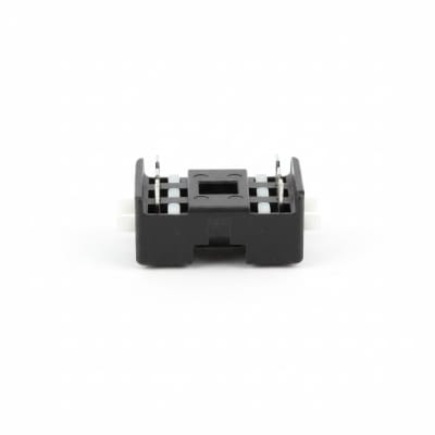TE CONNECTIVITY 1-390261-1