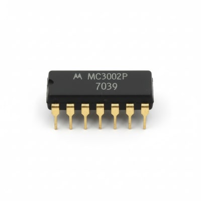 NXP SEMICONDUCTOR MC3002P