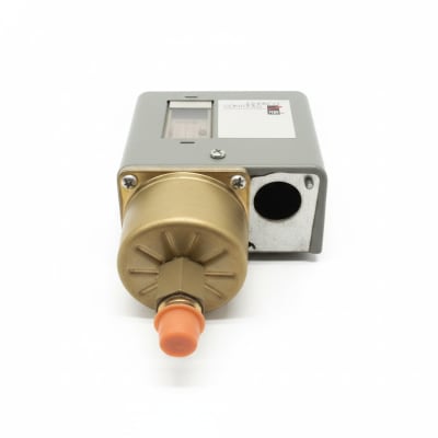 JOHNSON CONTROLS P47AA-1