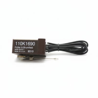 TE CONNECTIVITY 110K1690