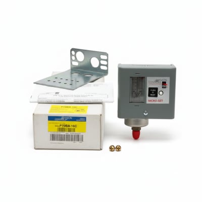 JOHNSON CONTROLS P70BA-16C