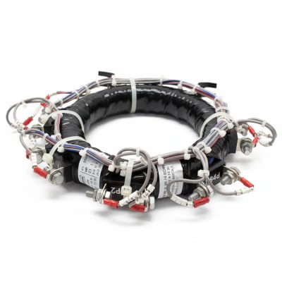 TE CONNECTIVITY 811-946