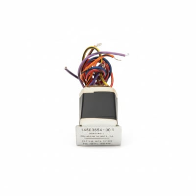 TE CONNECTIVITY 14503654-001