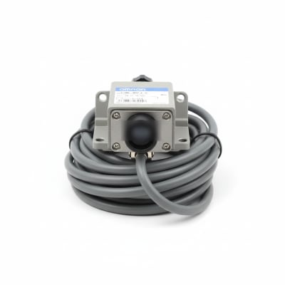 OMRON E3ML-M8F4-G