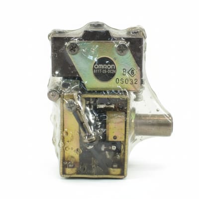 OMRON 611T-2S-DC24
